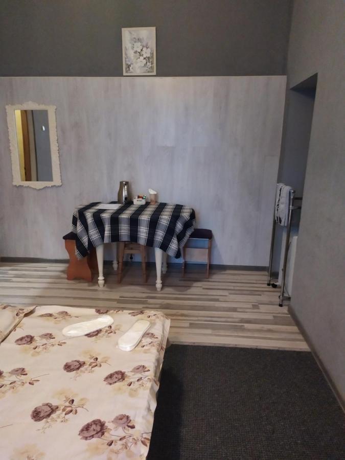 Mini Hotel Na Gasheka Kiev Dış mekan fotoğraf
